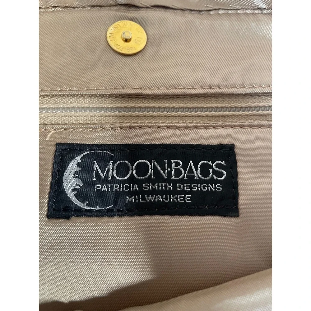 Moonbags Patricia Smith Designs Needlepoint Bird Floral Tapestry Clutch Tan
